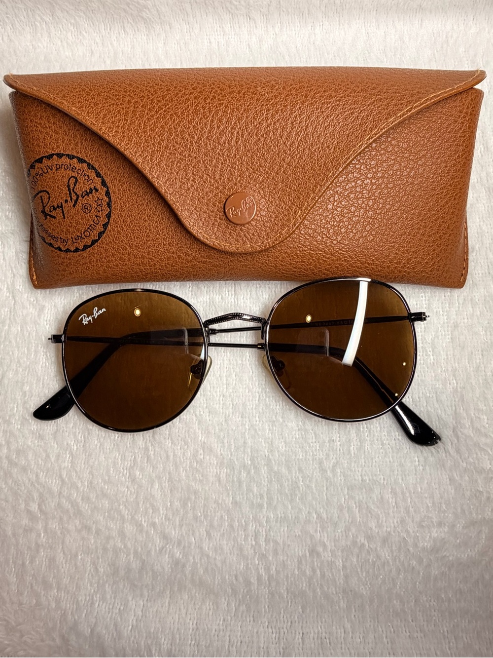 Ray-Ban Round Metal Sunglasses in Black with Brown Lenses